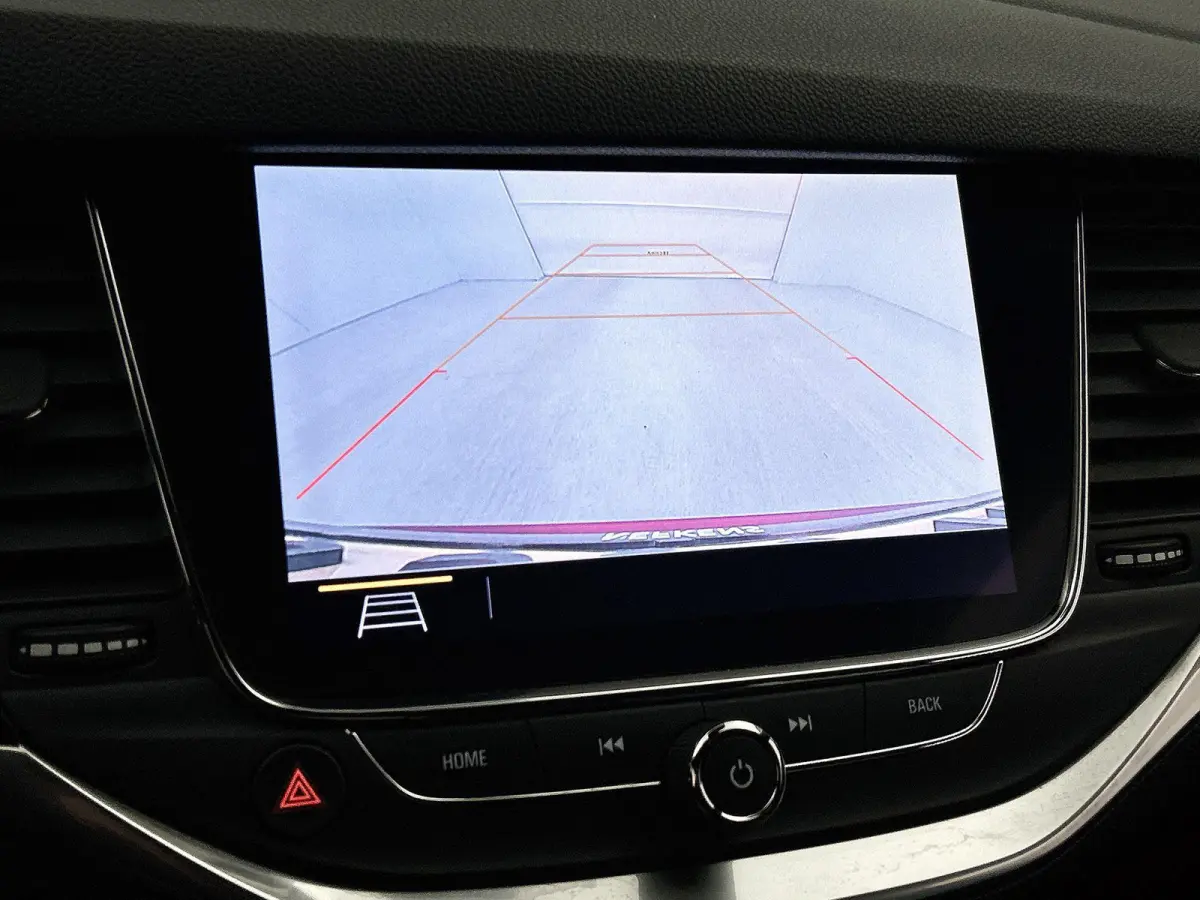 1.2 130pk Launch Elegance | Elektrisch Verstelb. Bestuurdersstoel | Stoel-/Stuuverwarming | Stoelverkoeling | Navigatie | Dodehoekdetectie | 18"LMV | Climate Control | Camera | Cruise Contro