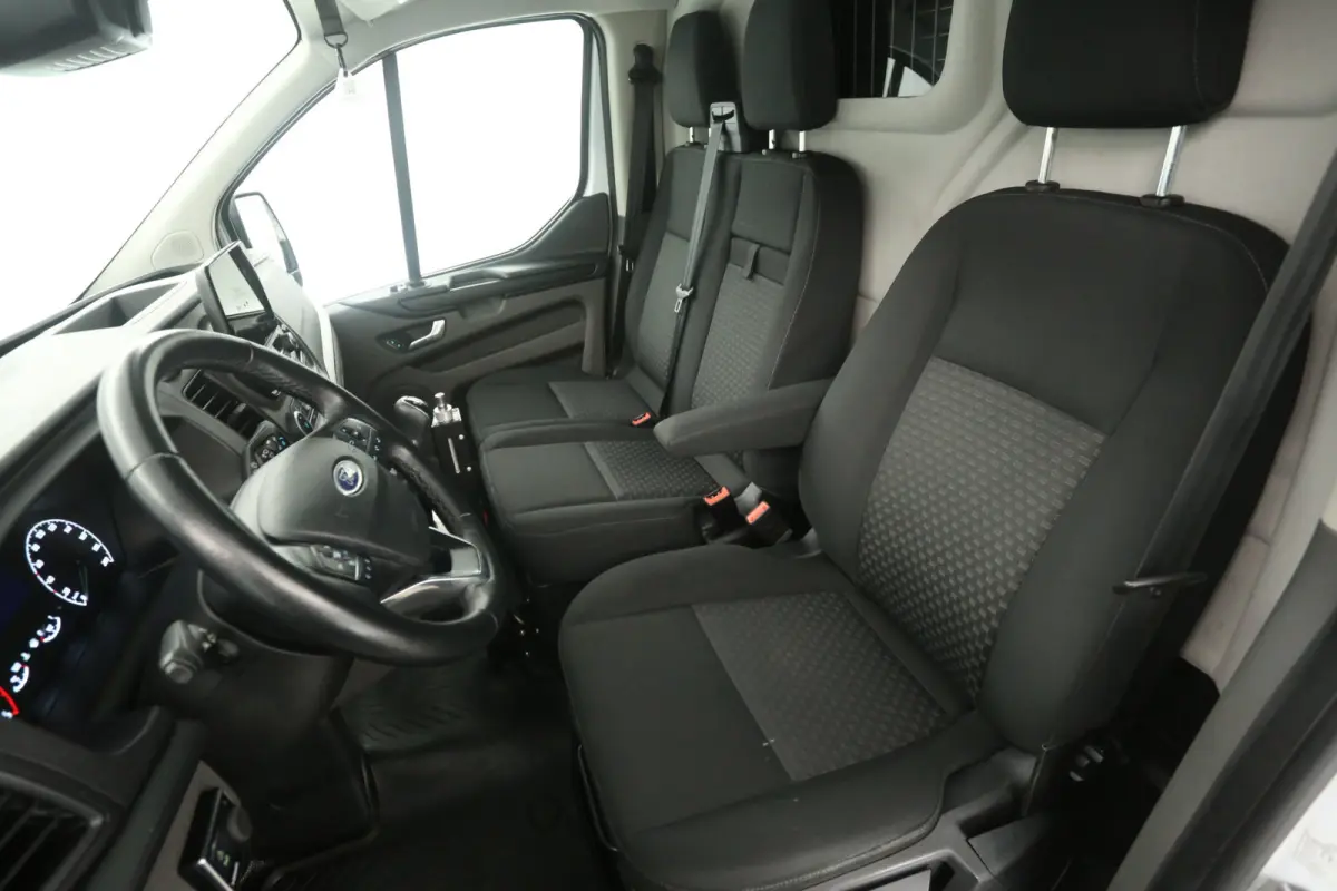 2.0 TDCI L2H2 | Airco | Camera | Cruise | 3 Zits | 2800KG Trekgew. | Parkeersens.