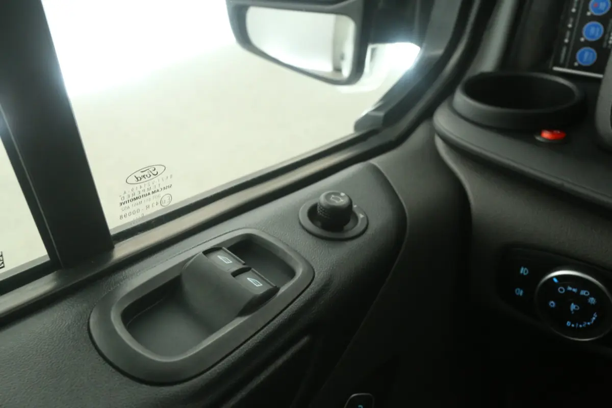 2.0 TDCI L2H2 | Airco | Camera | Cruise | 3 Zits | 2800KG Trekgew. | Parkeersens.