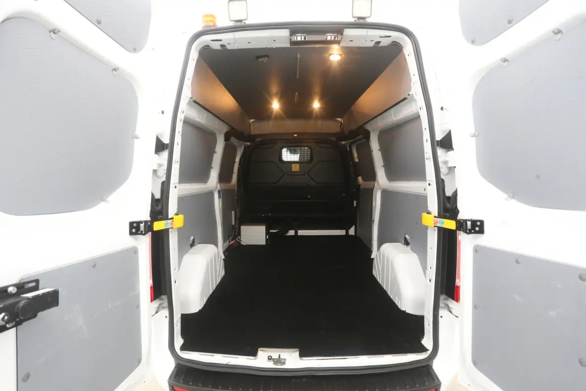 2.0 TDCI L2H2 | Airco | Camera | Cruise | 3 Zits | 2800KG Trekgew. | Parkeersens.