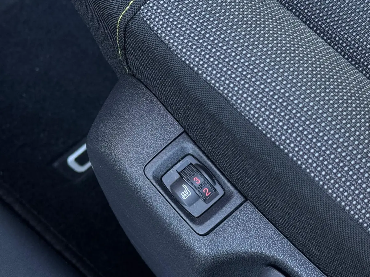 1.2 PureTech C-Series Apple-Carplay Stoelverwarming