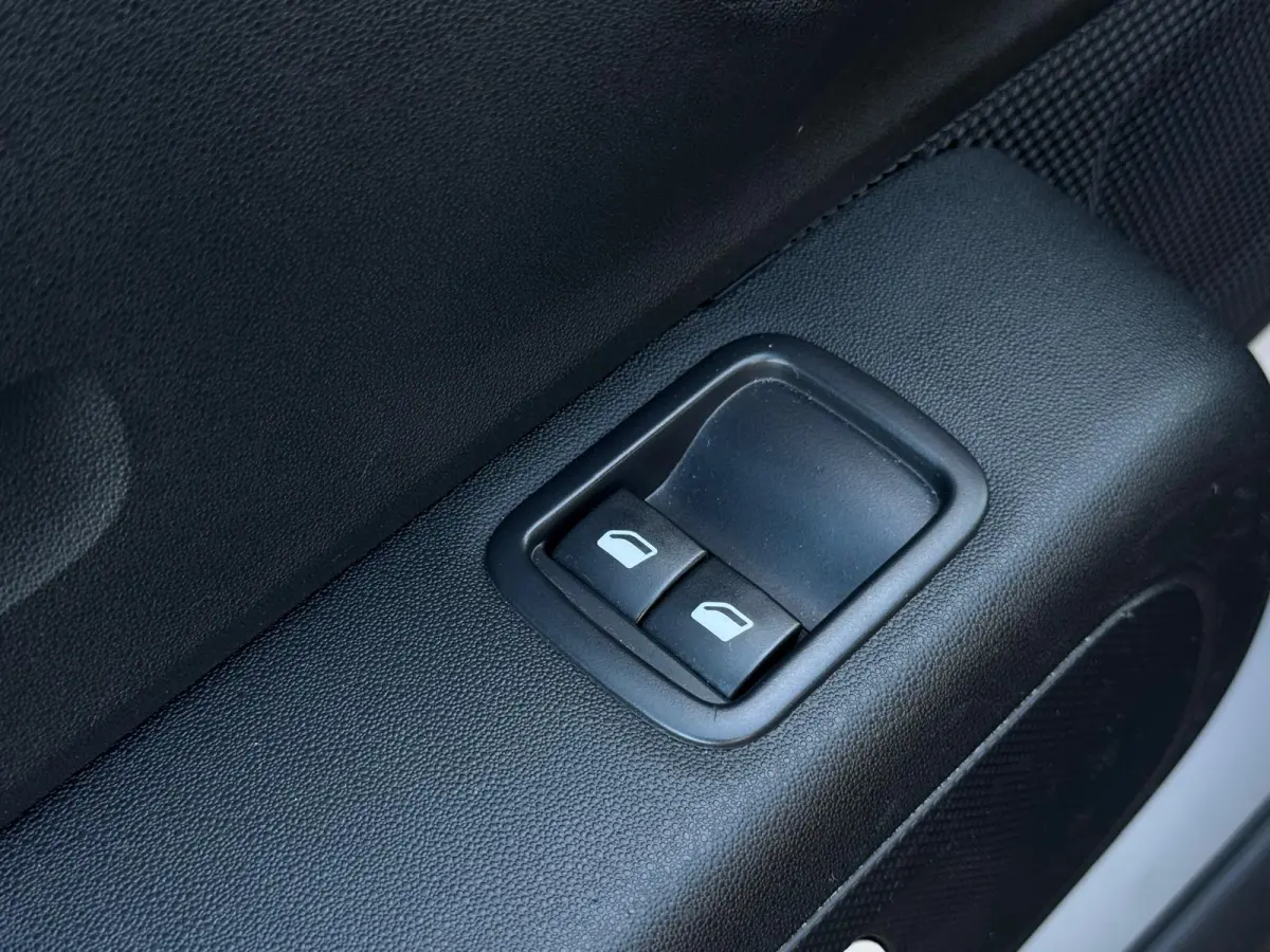 1.2 PureTech C-Series Apple-Carplay Stoelverwarming