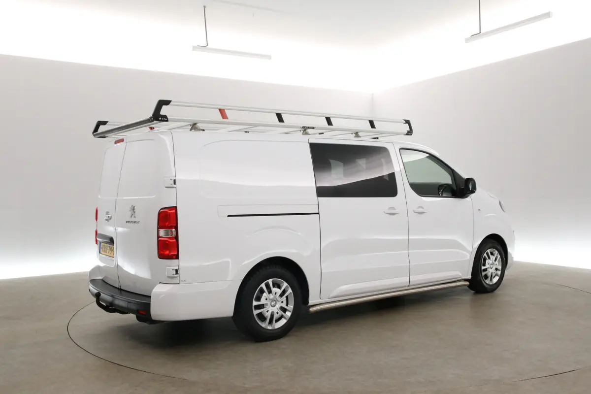 75 kWh Long Range L3H1 | Snelladen | DC | 6 Zits | SOH 92% | Airco | Camera | Cruise | Carplay | Trekhaak