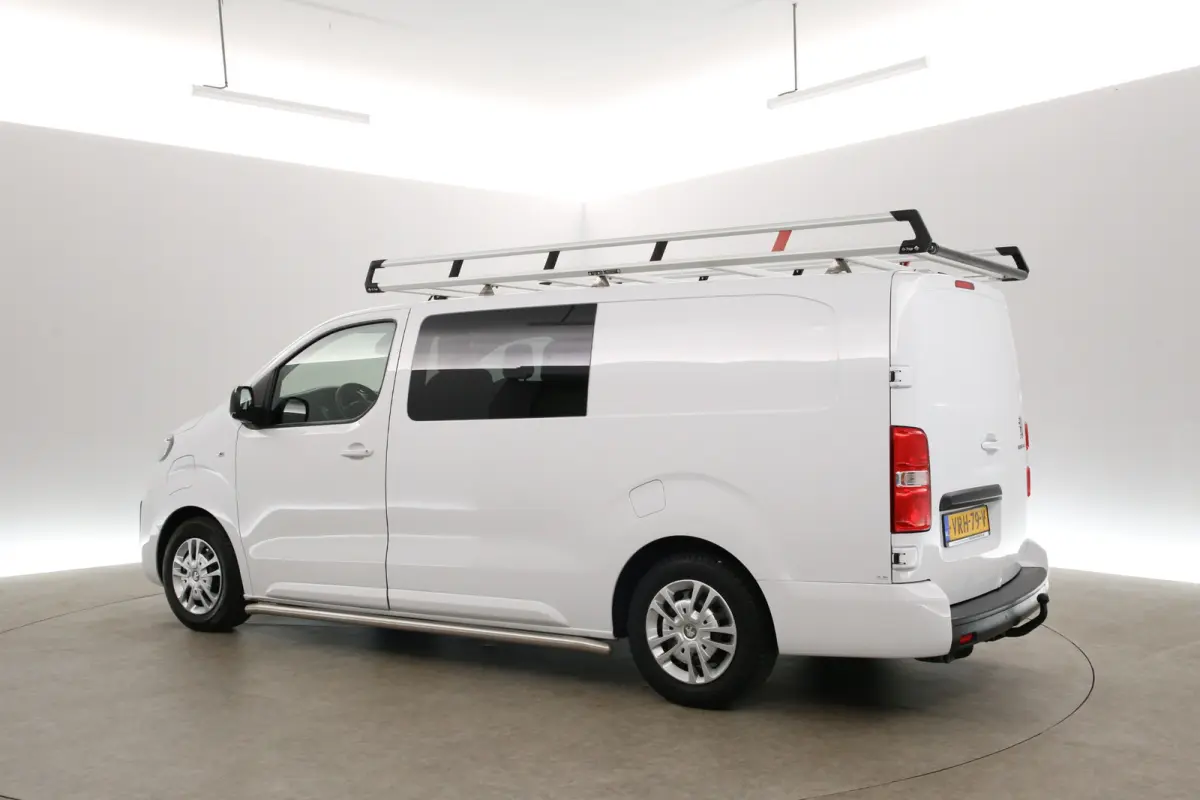 75 kWh Long Range L3H1 | Snelladen | DC | 6 Zits | SOH 92% | Airco | Camera | Cruise | Carplay | Trekhaak