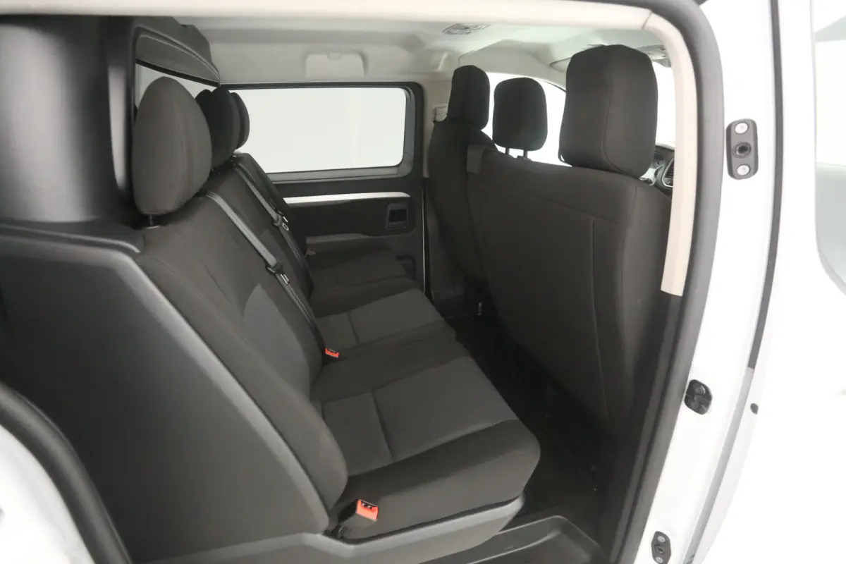 75 kWh Long Range L3H1 | Snelladen | DC | 6 Zits | SOH 92% | Airco | Camera | Cruise | Carplay | Trekhaak