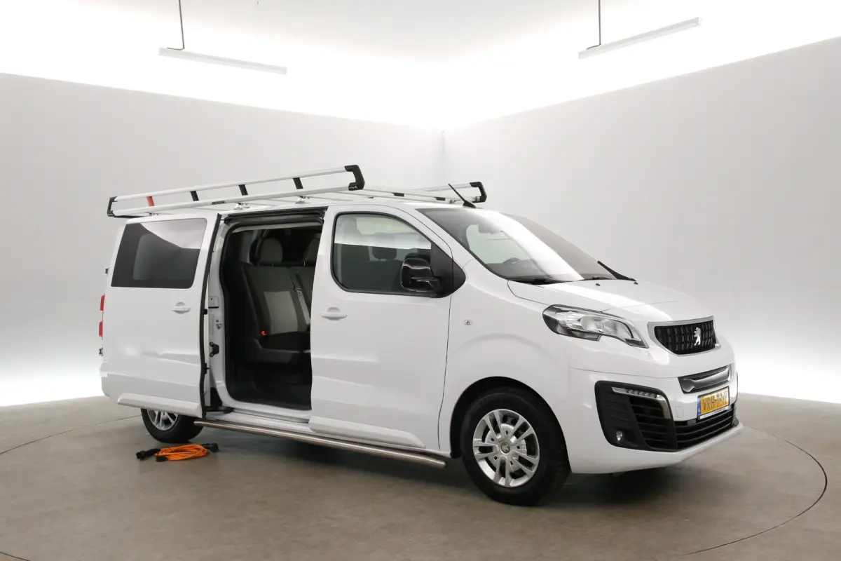 75 kWh Long Range L3H1 | Snelladen | DC | 6 Zits | SOH 92% | Airco | Camera | Cruise | Carplay | Trekhaak