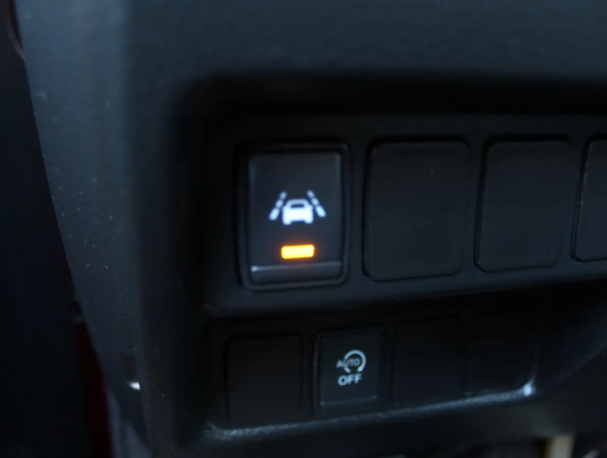 1.2 N-Connecta CLIMATE | NAVI | PDCV+A | CRUISE | DAB | LED | PANODAK | TRHAAK | LMV18 | 360CAMERA