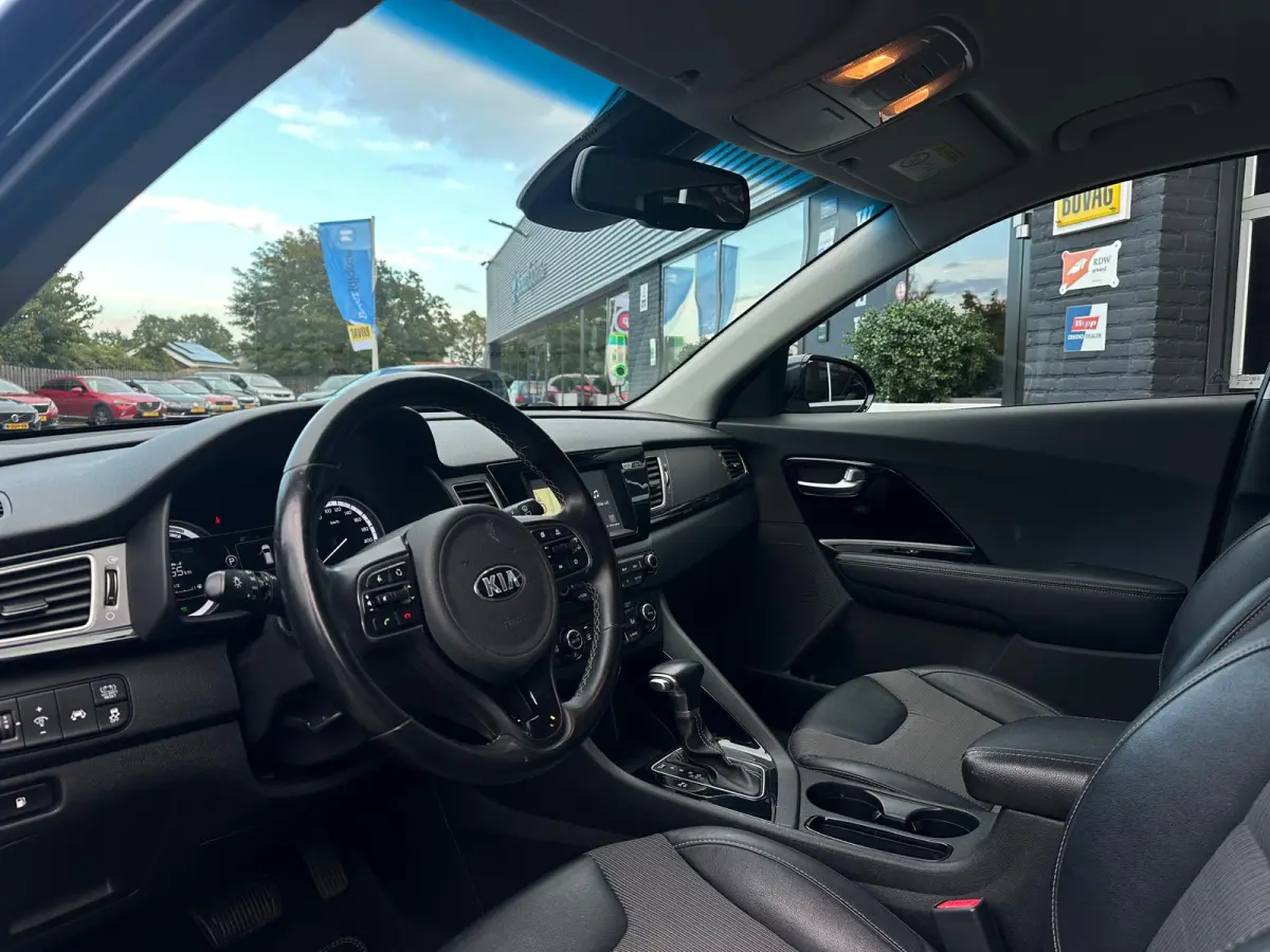 1.6 Hybrid DynamicLine, Airco, CarPlay, Camera, Cruise, Trekhaak, Navi, Lane, NAP