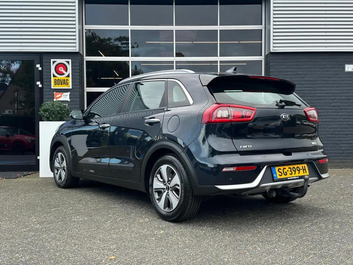 1.6 Hybrid DynamicLine, Airco, CarPlay, Camera, Cruise, Trekhaak, Navi, Lane, NAP