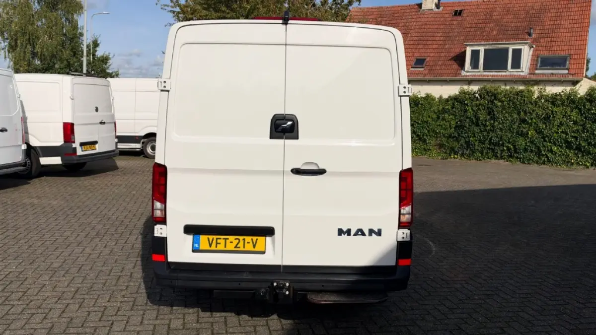 2.0 TDI 103KW 140PK L3H2 AUTOMAAT EURO 6 DUBBELE SCHUIFDEUR/ AIRCO/ CRUISE CONTROL/ NAVIGATIE/ CAMERA/ 100% DEALERONDERHOUDEN