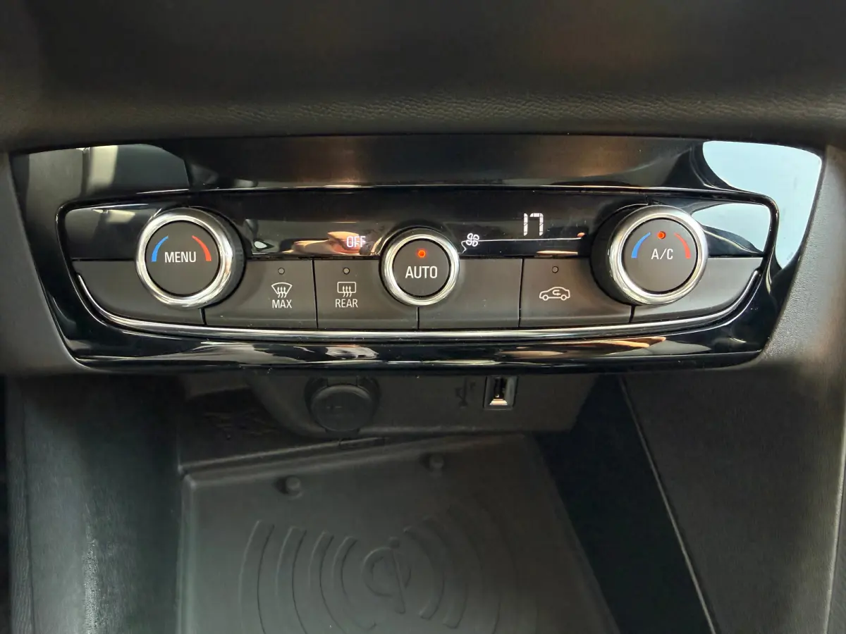 1.2 100PK Elegance | TREKHAAK| CAMERA ACHTER| KEYLESS ENTRY&START| PARKEERSENSOREN V+A| NAVIGATIE| DAB| CLIMATE CONTROL| CRUISE CONTROL
