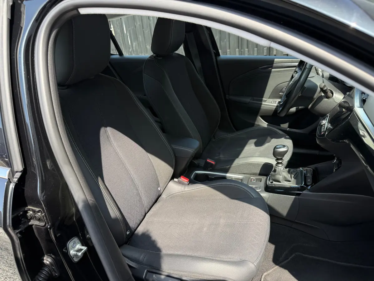 1.2 100PK Elegance | TREKHAAK| CAMERA ACHTER| KEYLESS ENTRY&START| PARKEERSENSOREN V+A| NAVIGATIE| DAB| CLIMATE CONTROL| CRUISE CONTROL