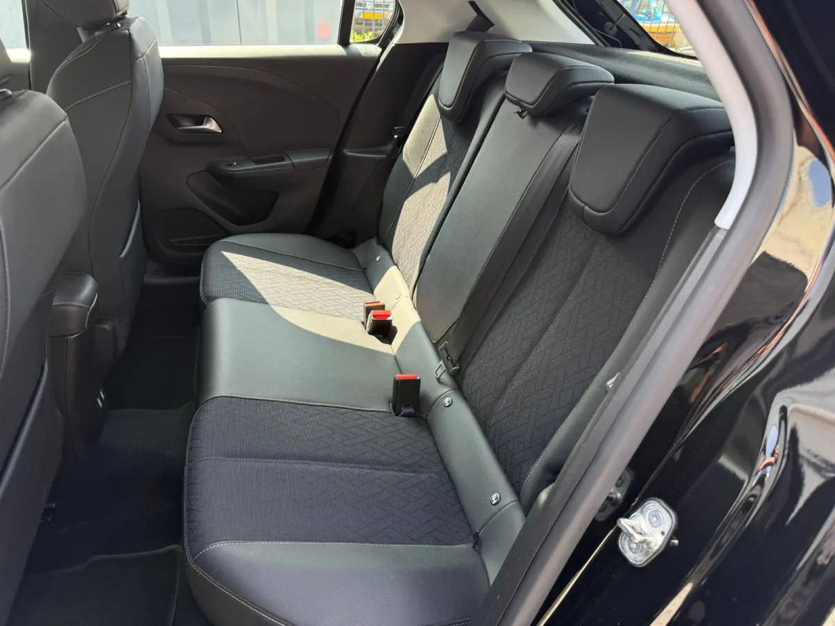 1.2 100PK Elegance | TREKHAAK| CAMERA ACHTER| KEYLESS ENTRY&START| PARKEERSENSOREN V+A| NAVIGATIE| DAB| CLIMATE CONTROL| CRUISE CONTROL