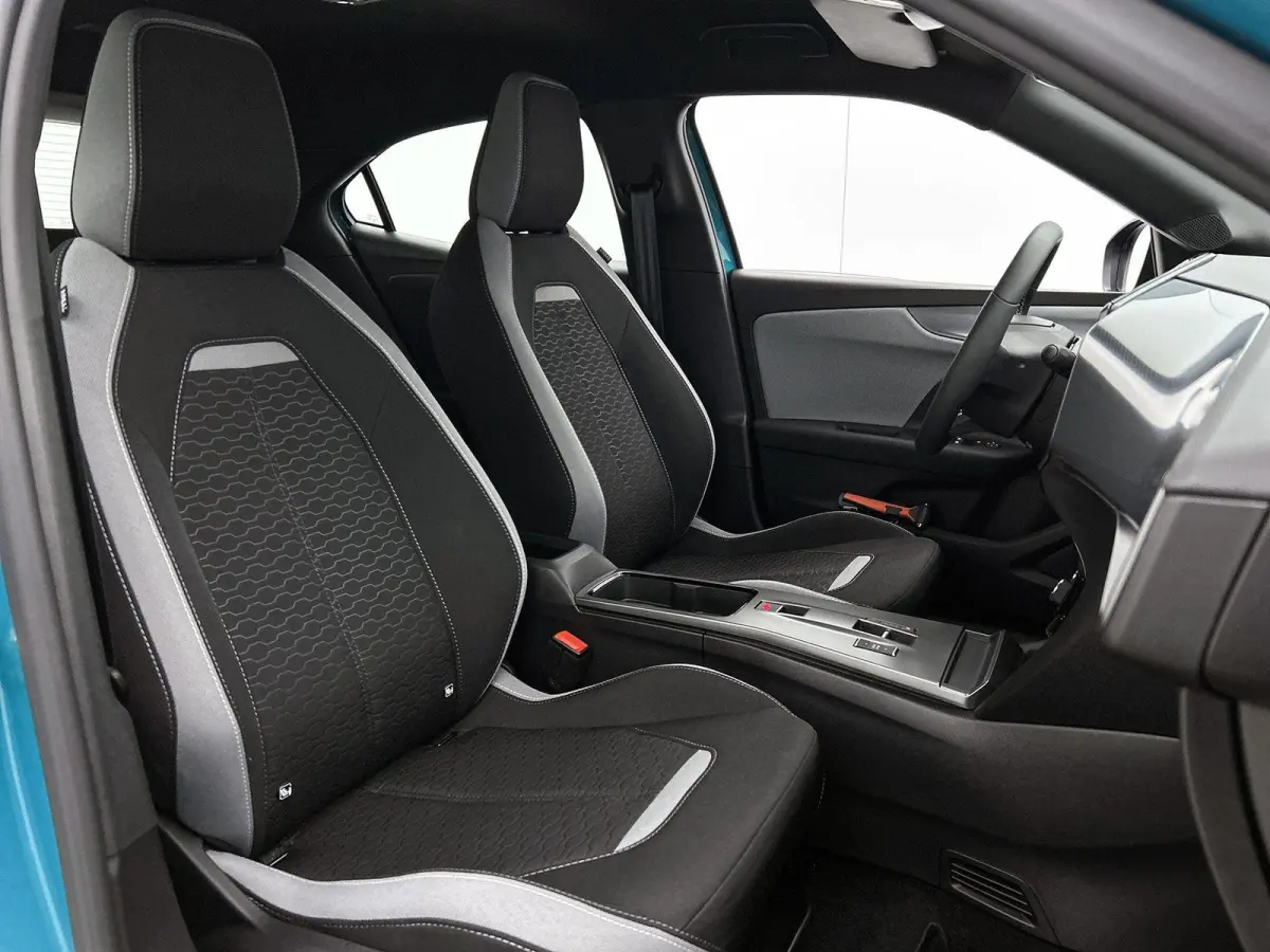 156pk Edition 54 kWh Automaat | Tot 8 Jaar Garantie | Navigatie | Adaptieve Cruise Control | Camera | Climate Control | Dodehoekdetectie | LED |