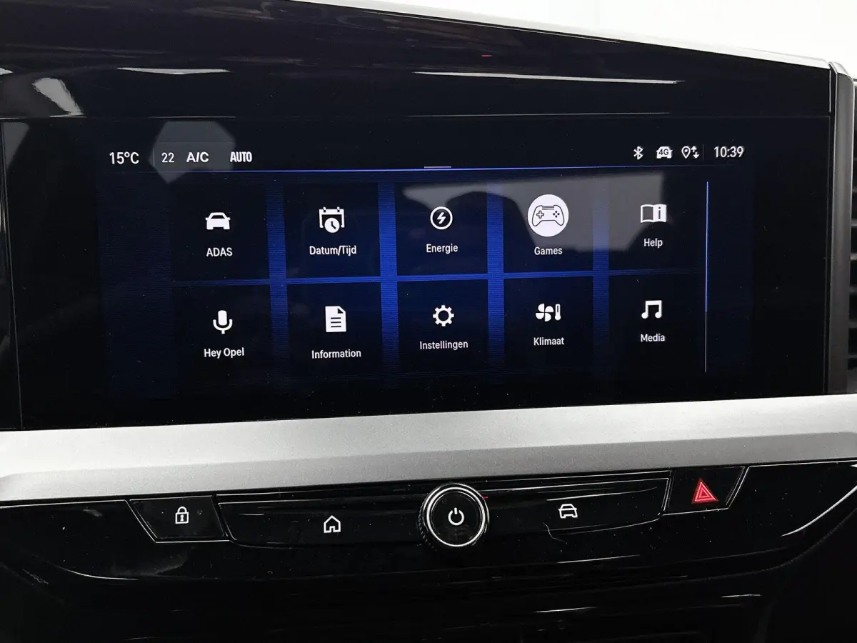 156pk Edition 54 kWh Automaat | Tot 8 Jaar Garantie | Navigatie | Adaptieve Cruise Control | Camera | Climate Control | Dodehoekdetectie | LED |