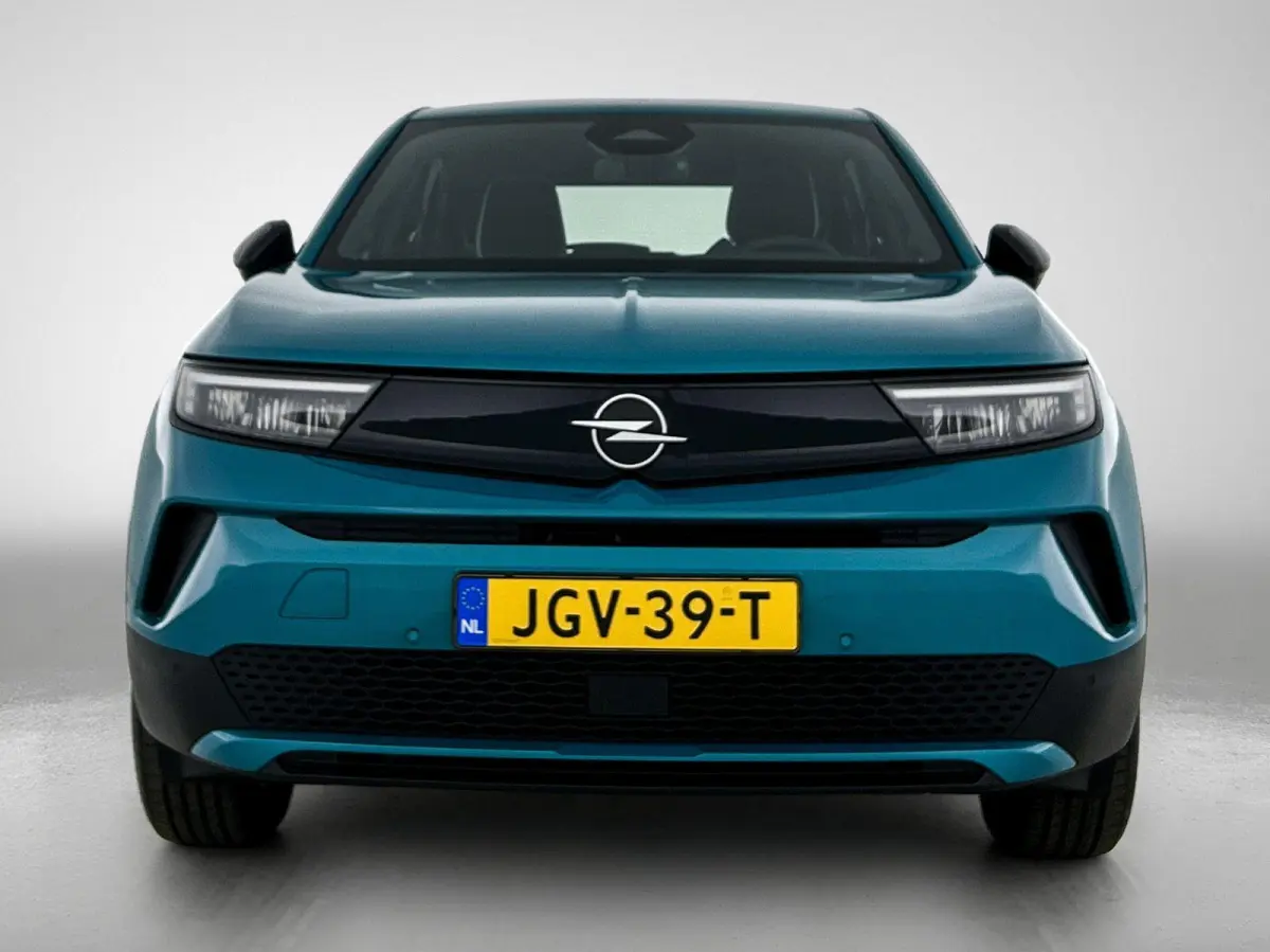 156pk Edition 54 kWh Automaat | Tot 8 Jaar Garantie | Navigatie | Adaptieve Cruise Control | Camera | Climate Control | Dodehoekdetectie | 17"LMV | LED |
