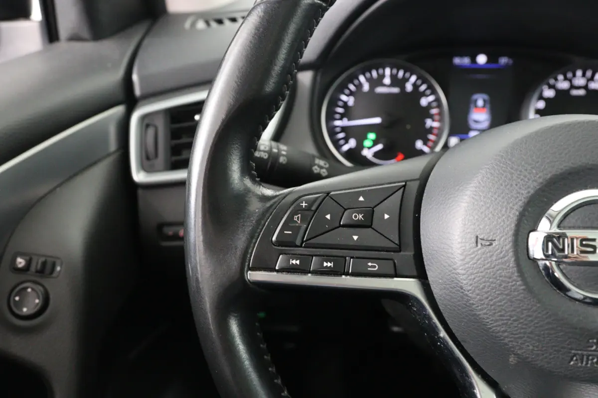 1.3 DIG-T N-Connecta | Panoramadak | LED | 360 Camera | Navi | Clima | Stoelverwarming | Cruise Control | Parkeersensoren V+A | Keyless | DAB | Lichtmetalen Velgen