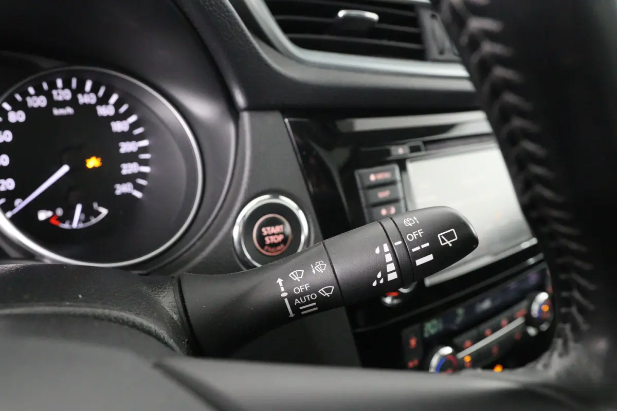 1.3 DIG-T N-Connecta | Panoramadak | LED | 360 Camera | Navi | Clima | Stoelverwarming | Cruise Control | Parkeersensoren V+A | Keyless | DAB | Lichtmetalen Velgen