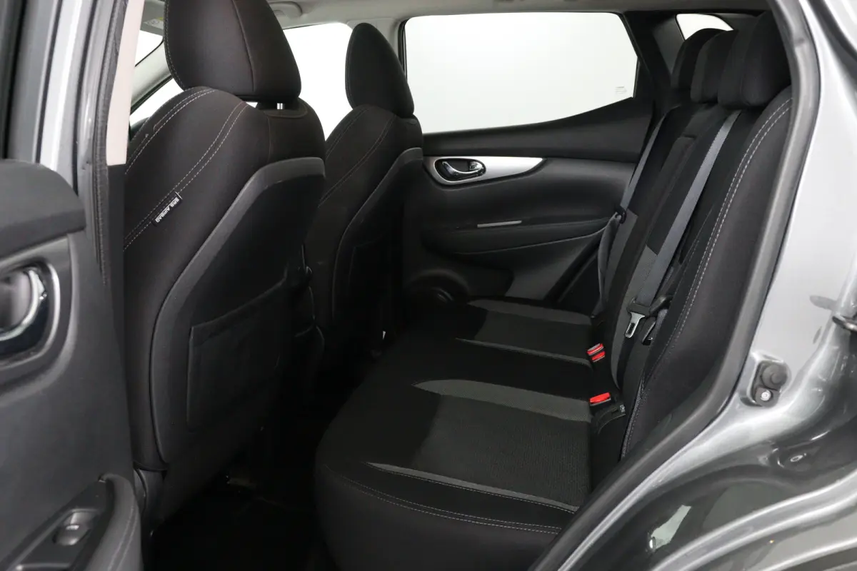 1.3 DIG-T N-Connecta | Panoramadak | LED | 360 Camera | Navi | Clima | Stoelverwarming | Cruise Control | Parkeersensoren V+A | Keyless | DAB | Lichtmetalen Velgen