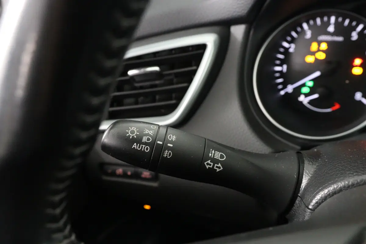 1.3 DIG-T N-Connecta | Panoramadak | LED | 360 Camera | Navi | Clima | Stoelverwarming | Cruise Control | Parkeersensoren V+A | Keyless | DAB | Lichtmetalen Velgen