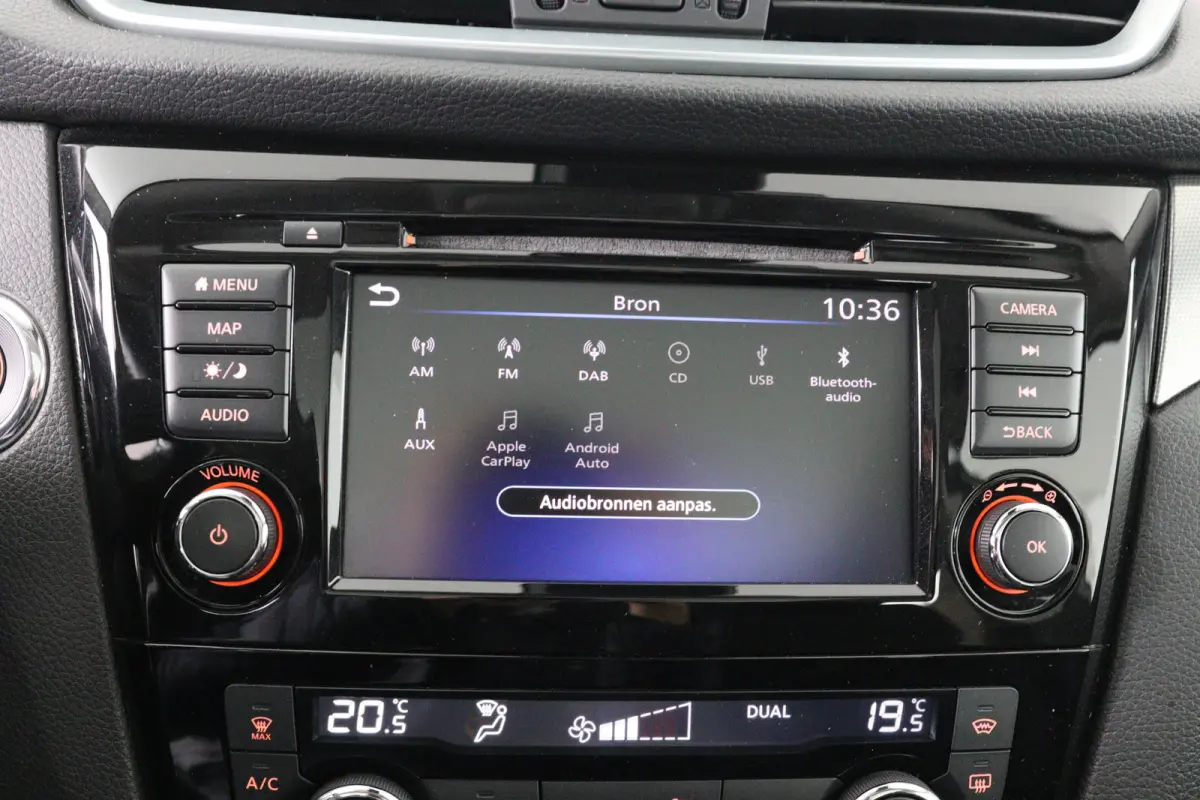 1.3 DIG-T N-Connecta | Panoramadak | LED | 360 Camera | Navi | Clima | Stoelverwarming | Cruise Control | Parkeersensoren V+A | Keyless | DAB | Lichtmetalen Velgen