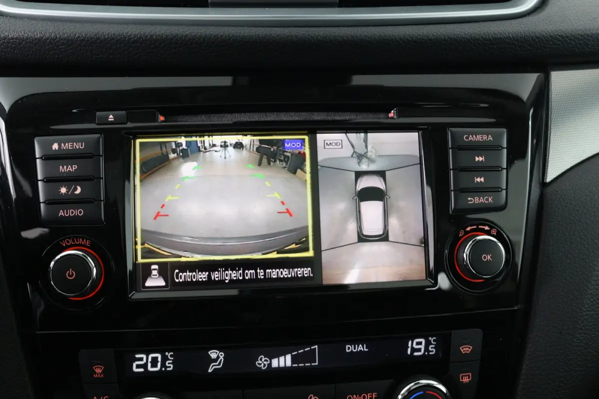 1.3 DIG-T N-Connecta | Panoramadak | LED | 360 Camera | Navi | Clima | Stoelverwarming | Cruise Control | Parkeersensoren V+A | Keyless | DAB | Lichtmetalen Velgen