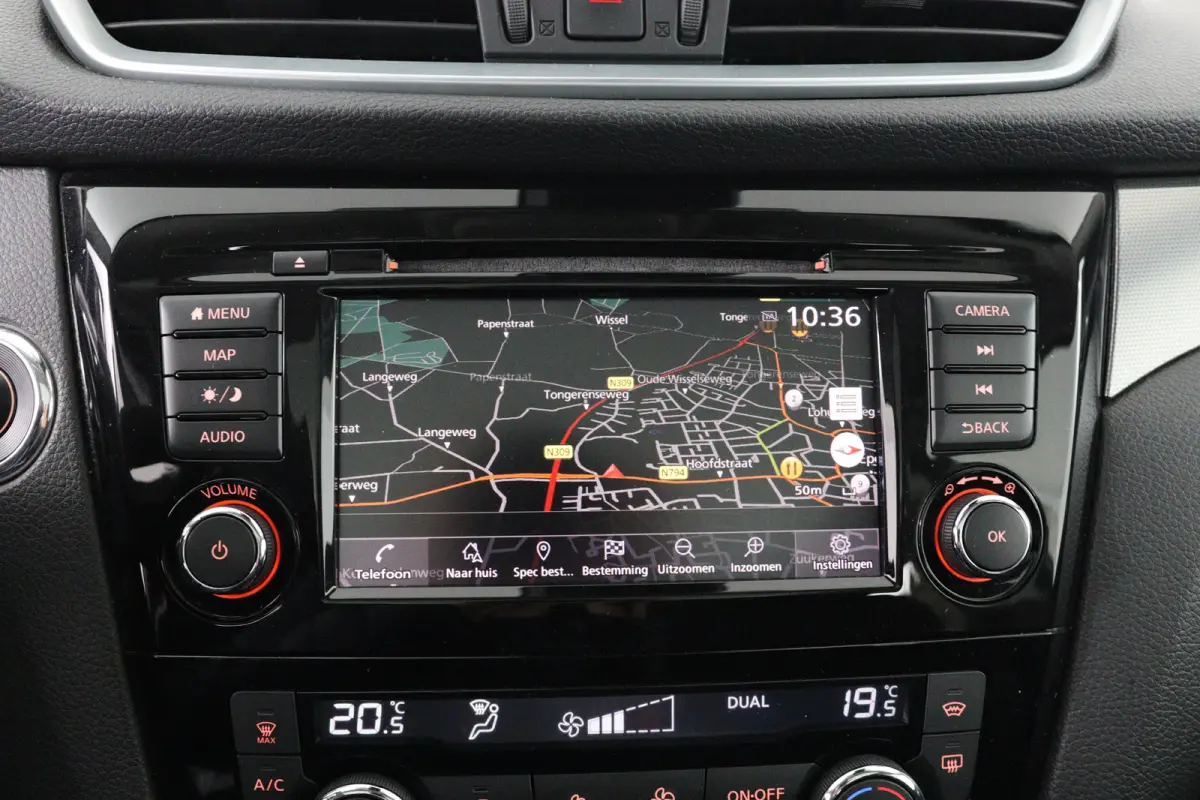 1.3 DIG-T N-Connecta | Panoramadak | LED | 360 Camera | Navi | Clima | Stoelverwarming | Cruise Control | Parkeersensoren V+A | Keyless | DAB | Lichtmetalen Velgen