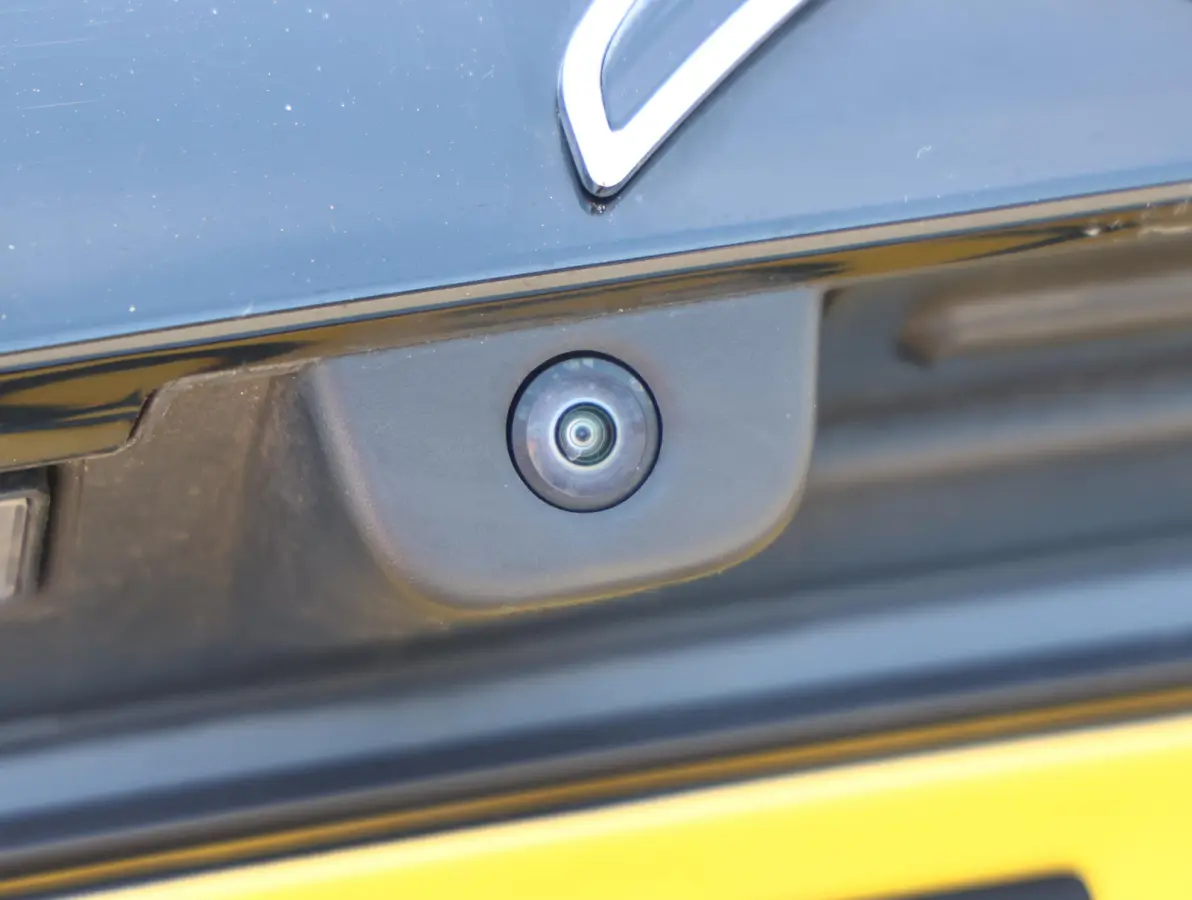 You 50 kWh 1ste Eigenaar | Warmtepomp | Camera | Cruise Control | Apple Carplay & Android Auto | 17" LMV