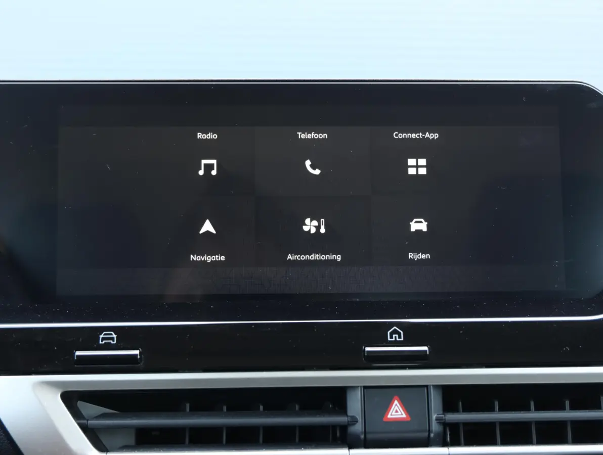 You 50 kWh 1ste Eigenaar | Warmtepomp | Camera | Cruise Control | Apple Carplay & Android Auto | 17" LMV