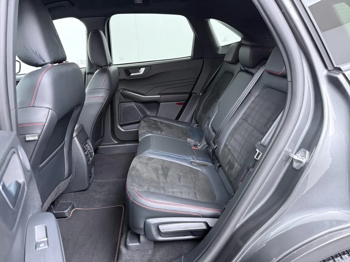 2.5 PHEV ST-Line X | Winter pack |