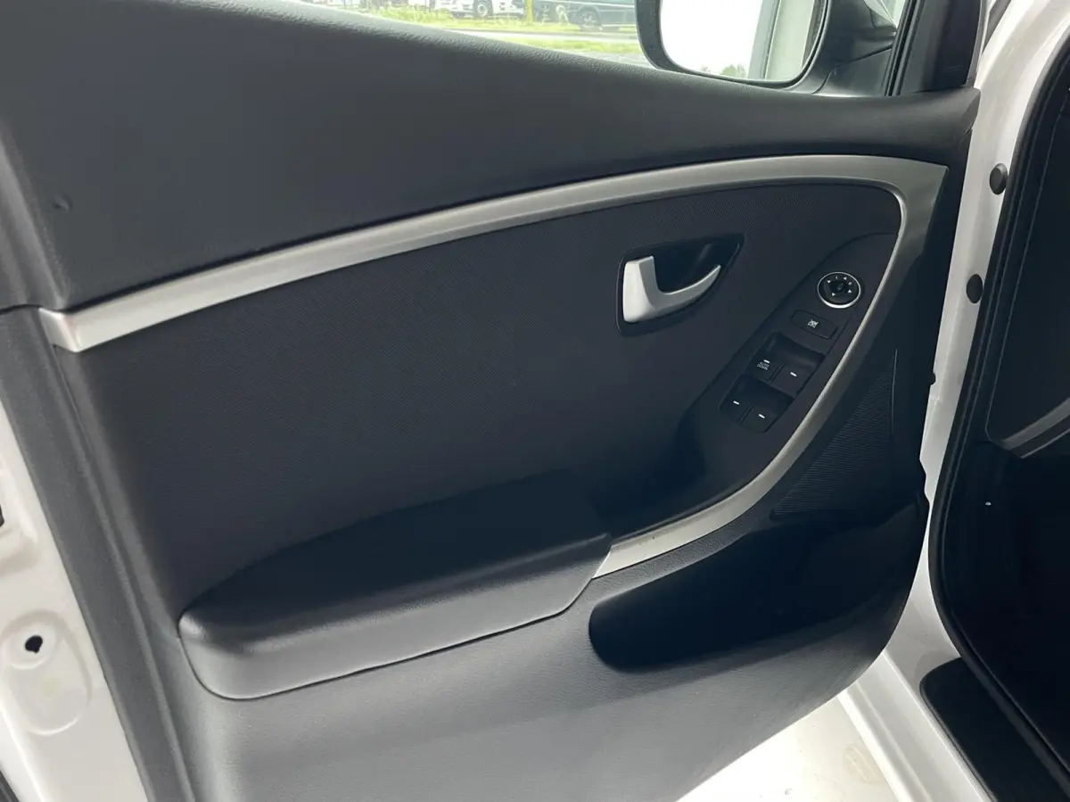 2016 wit 1.6 GDi Comfort