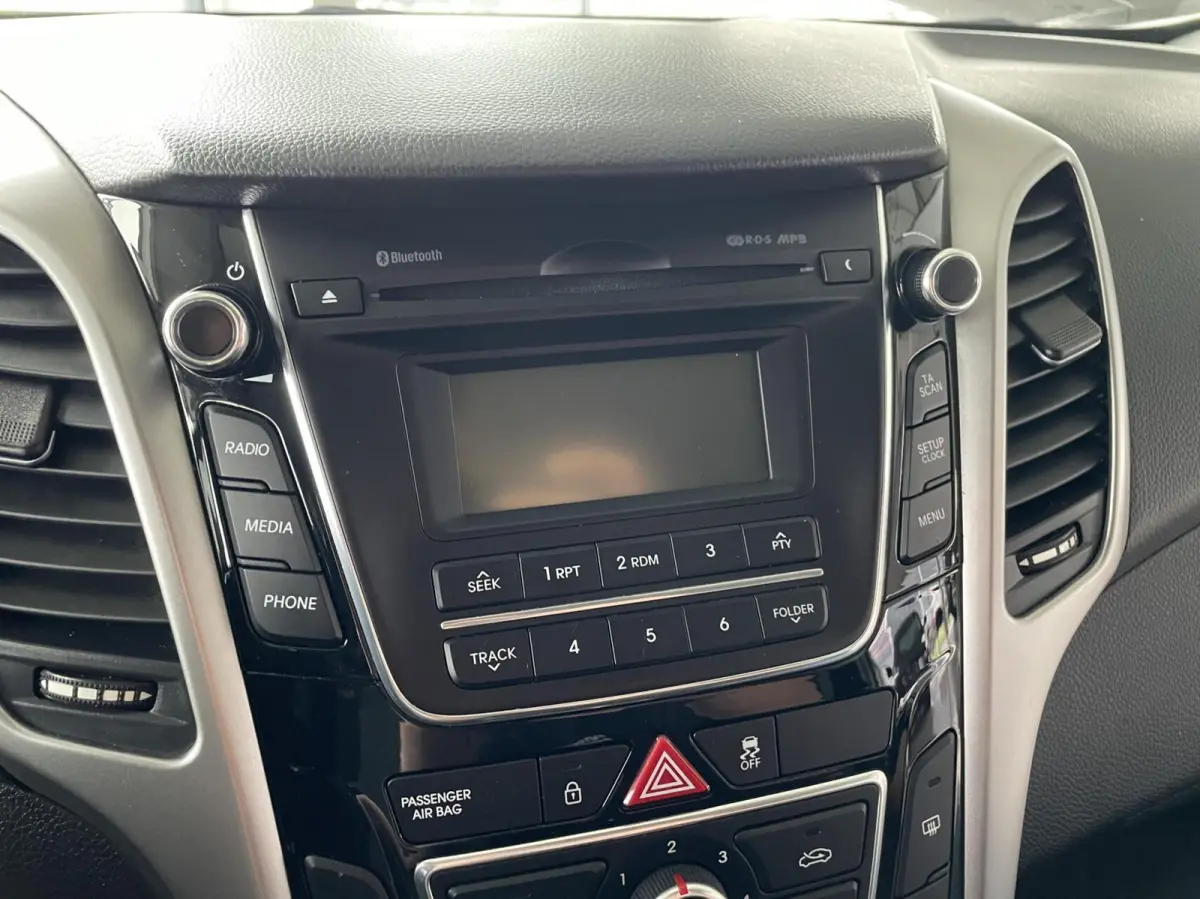 2016 wit 1.6 GDi Comfort