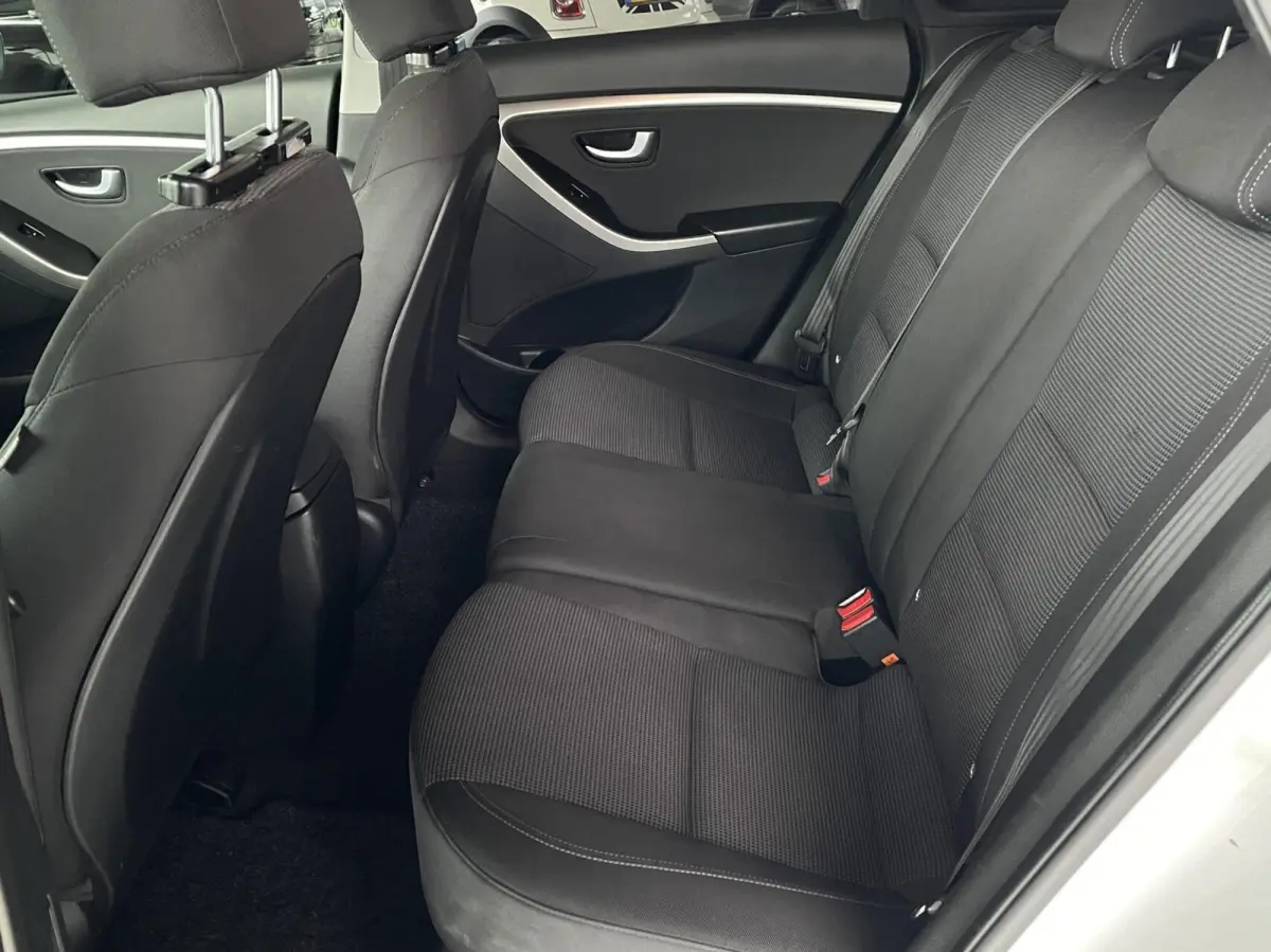 2016 wit 1.6 GDi Comfort