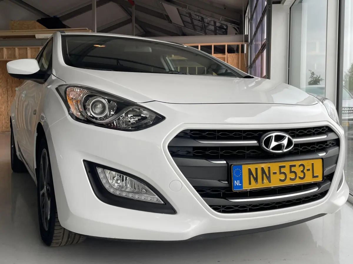 2016 wit 1.6 GDi Comfort