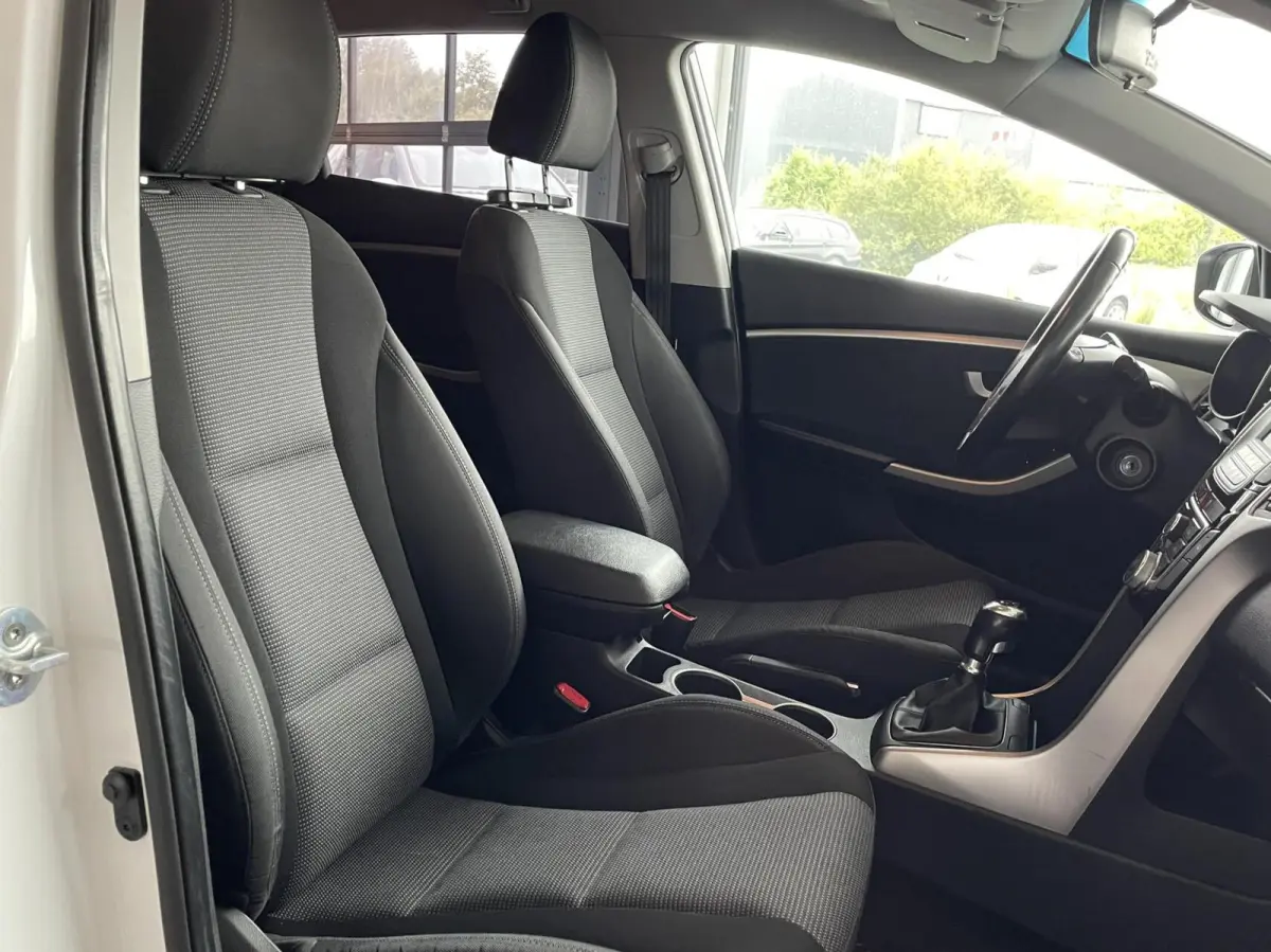 2016 wit 1.6 GDi Comfort