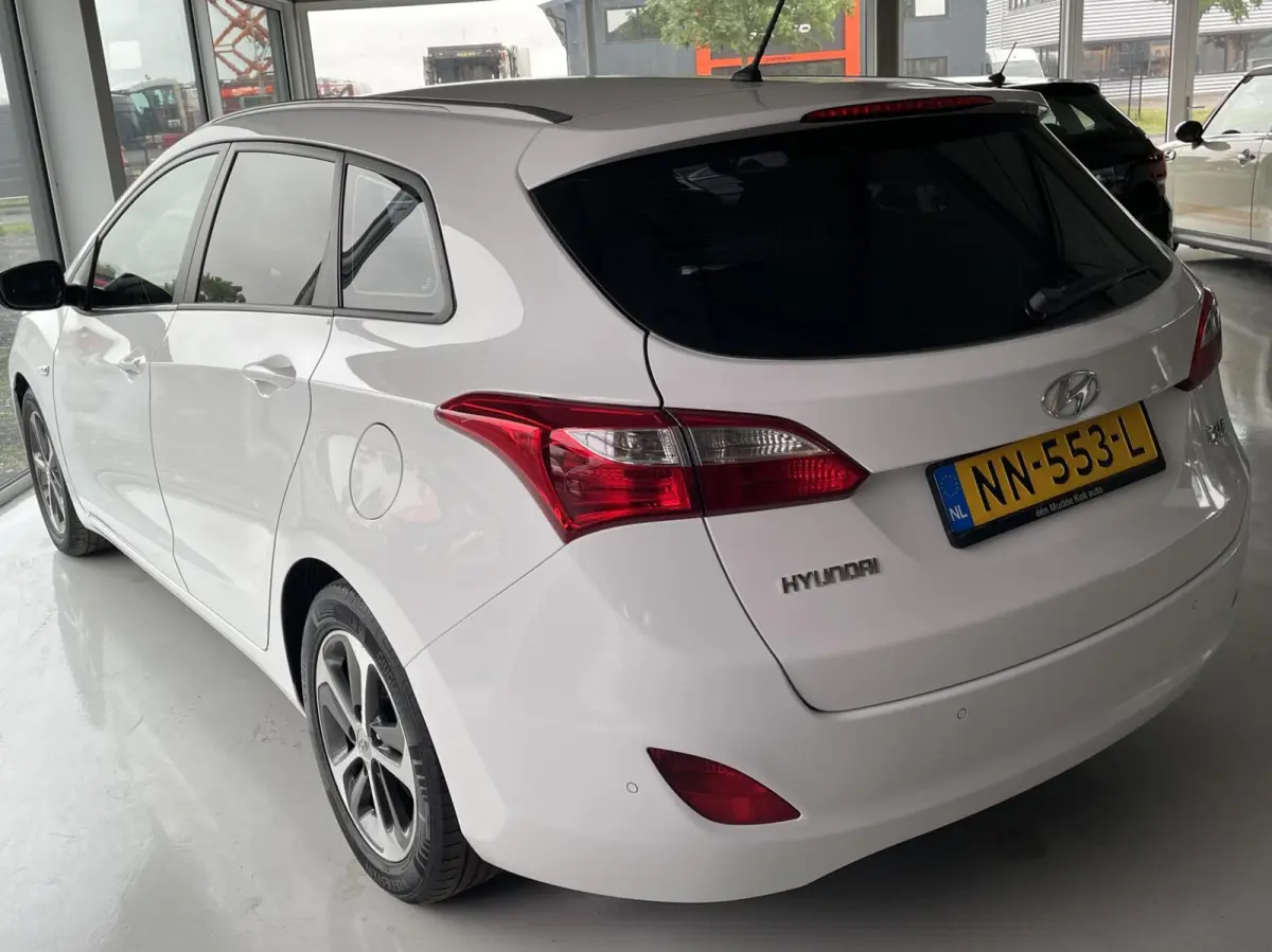 2016 wit 1.6 GDi Comfort