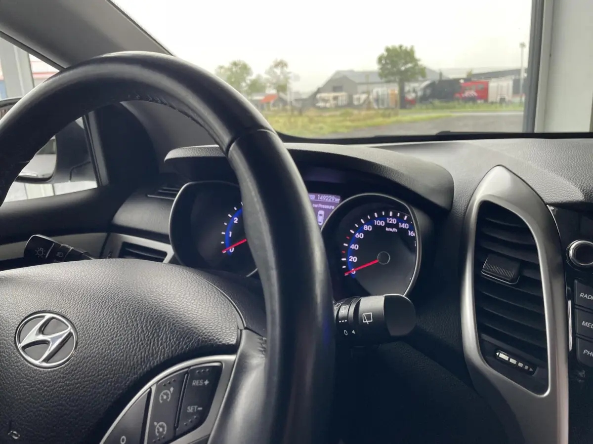 2016 wit 1.6 GDi Comfort