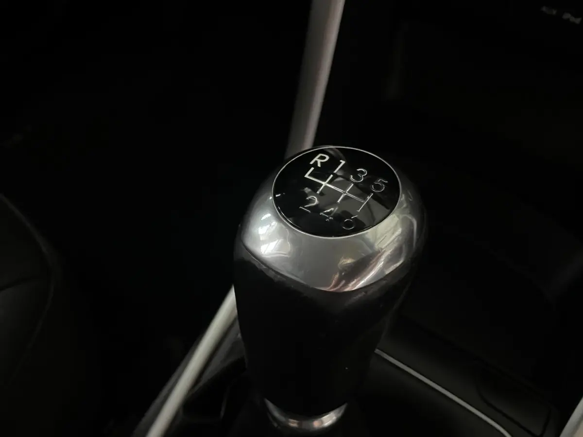 2016 wit 1.6 GDi Comfort