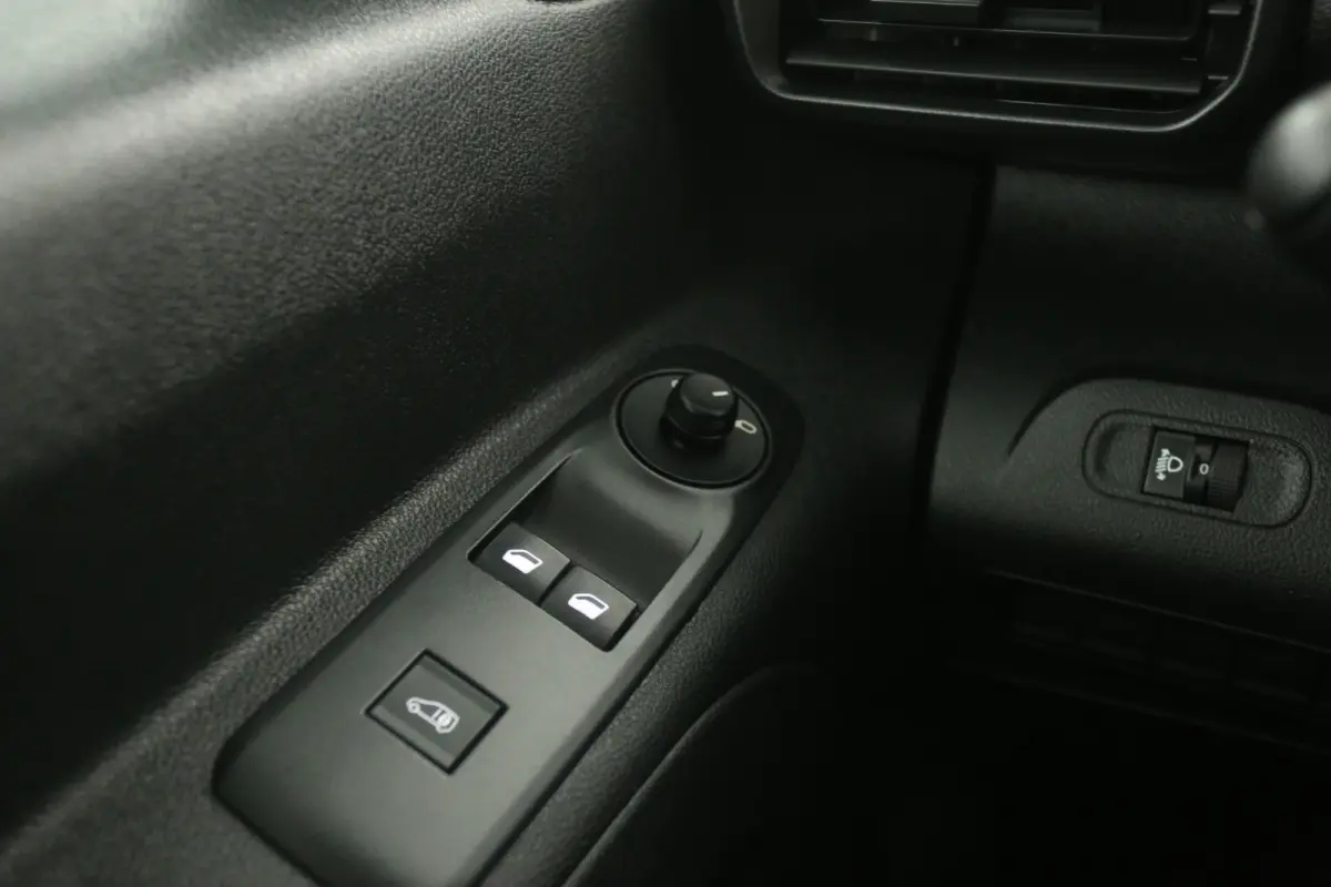 1.5 BlueHDI Pro | 3 Zits | Airco | Cruise | Carplay | Parkeersensoren