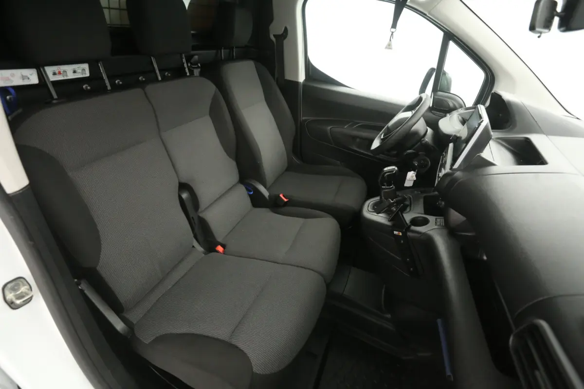 1.5 BlueHDI Pro | 3 Zits | Airco | Cruise | Carplay | Parkeersensoren