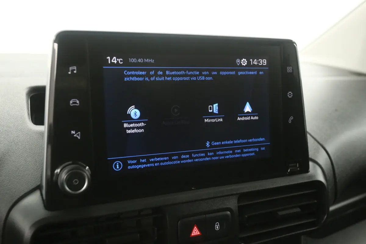 1.5 BlueHDI Pro | 3 Zits | Airco | Cruise | Carplay | Parkeersensoren