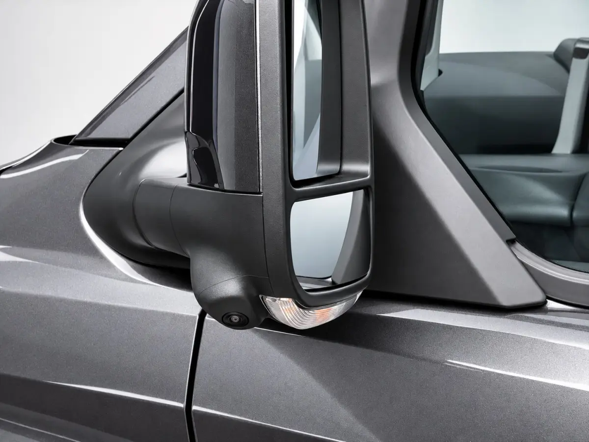 Tourneo 340 2.5 PHEV L2H1 Titanium X 233pk | Elekt. schuifdeuren | Elekt. Trekhaak | B&O Audio | 5 jaar / 150000km garantie | Leder | Adaptive Cruise | Dodehoek Detectie | Winterpack