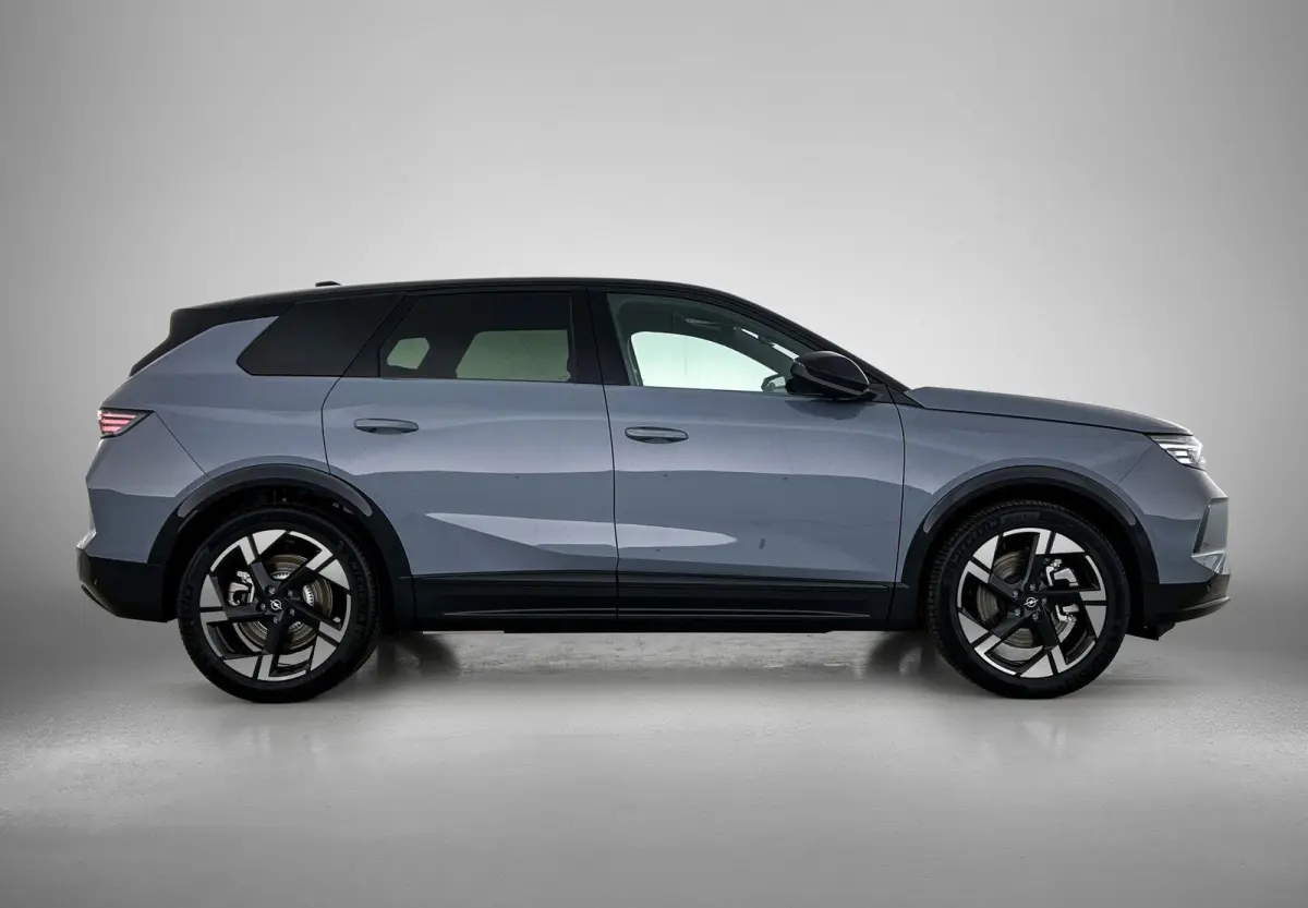 213pk Ultimate 73 kWh Automaat | Tot 8 Jaar Garantie | Elektrisch Verstelb. Bestuurdersstoel | Matrix-LED | Elektrische Achterklep | Navigatie | Adaptieve Cruise Control | Stoel-/Stuurverwar