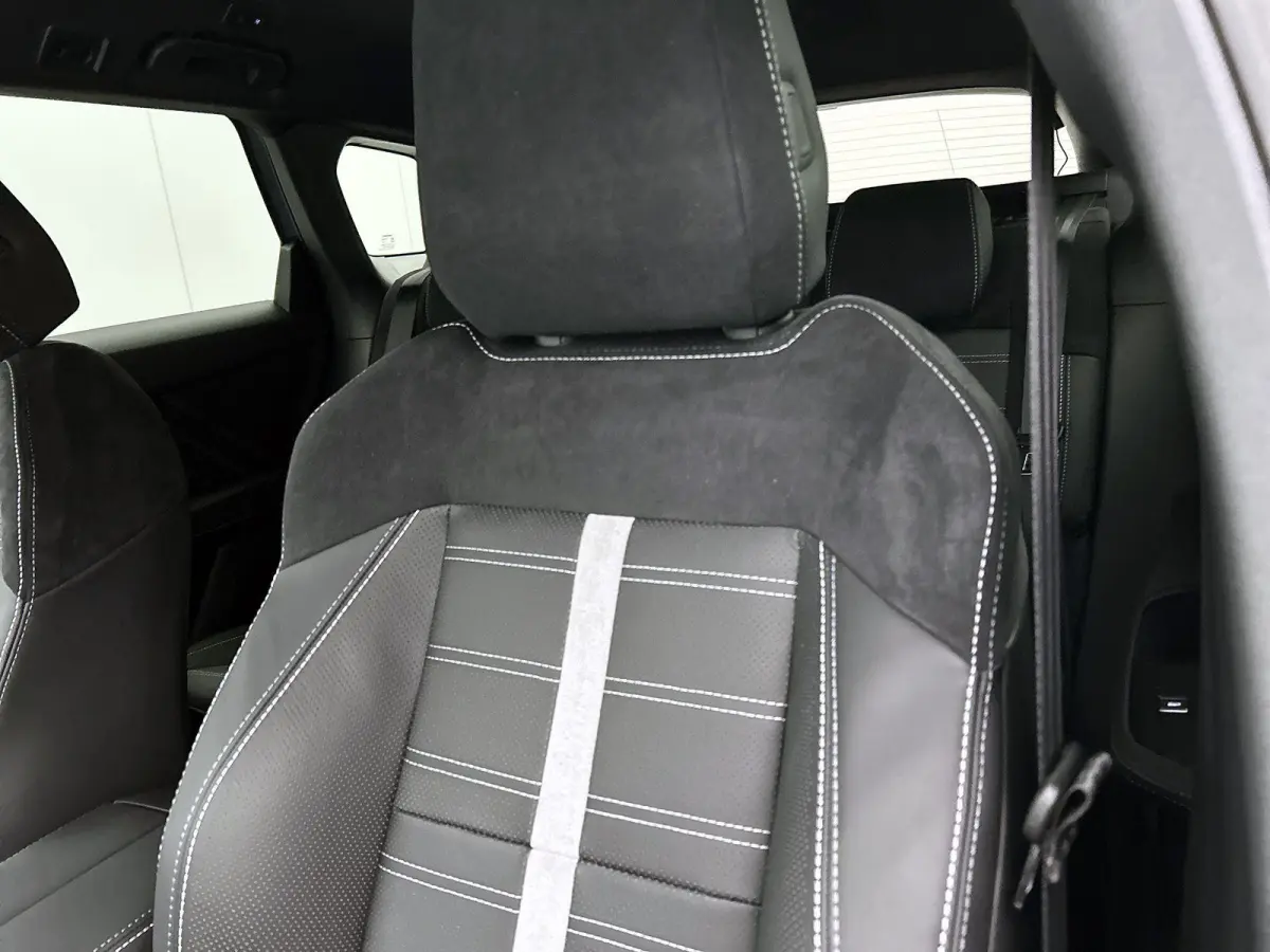 213pk Ultimate 73 kWh Automaat | Tot 8 Jaar Garantie | Elektrisch Verstelb. Bestuurdersstoel | Matrix-LED | Elektrische Achterklep | Navigatie | Adaptieve Cruise Control | Stoel-/Stuurverwar