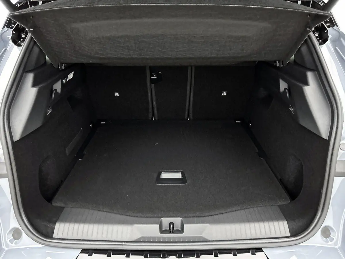 213pk Ultimate 73 kWh Automaat | Tot 8 Jaar Garantie | Elektrisch Verstelb. Bestuurdersstoel | Matrix-LED | Elektrische Achterklep | Navigatie | Adaptieve Cruise Control | Stoel-/Stuurverwar