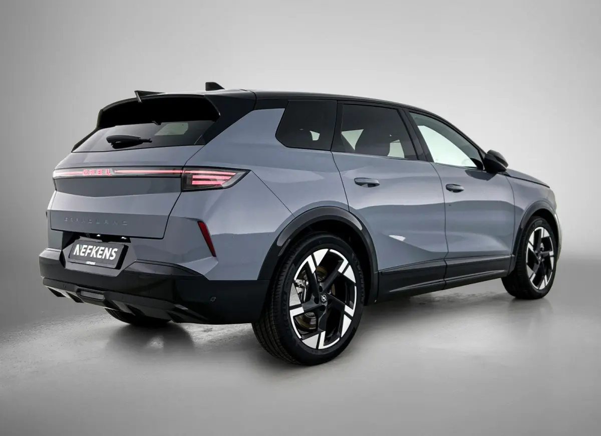 213pk Ultimate 73 kWh Automaat | Tot 8 Jaar Garantie | Elektrisch Verstelb. Bestuurdersstoel | Matrix-LED | Elektrische Achterklep | Navigatie | Adaptieve Cruise Control | Stoel-/Stuurverwar