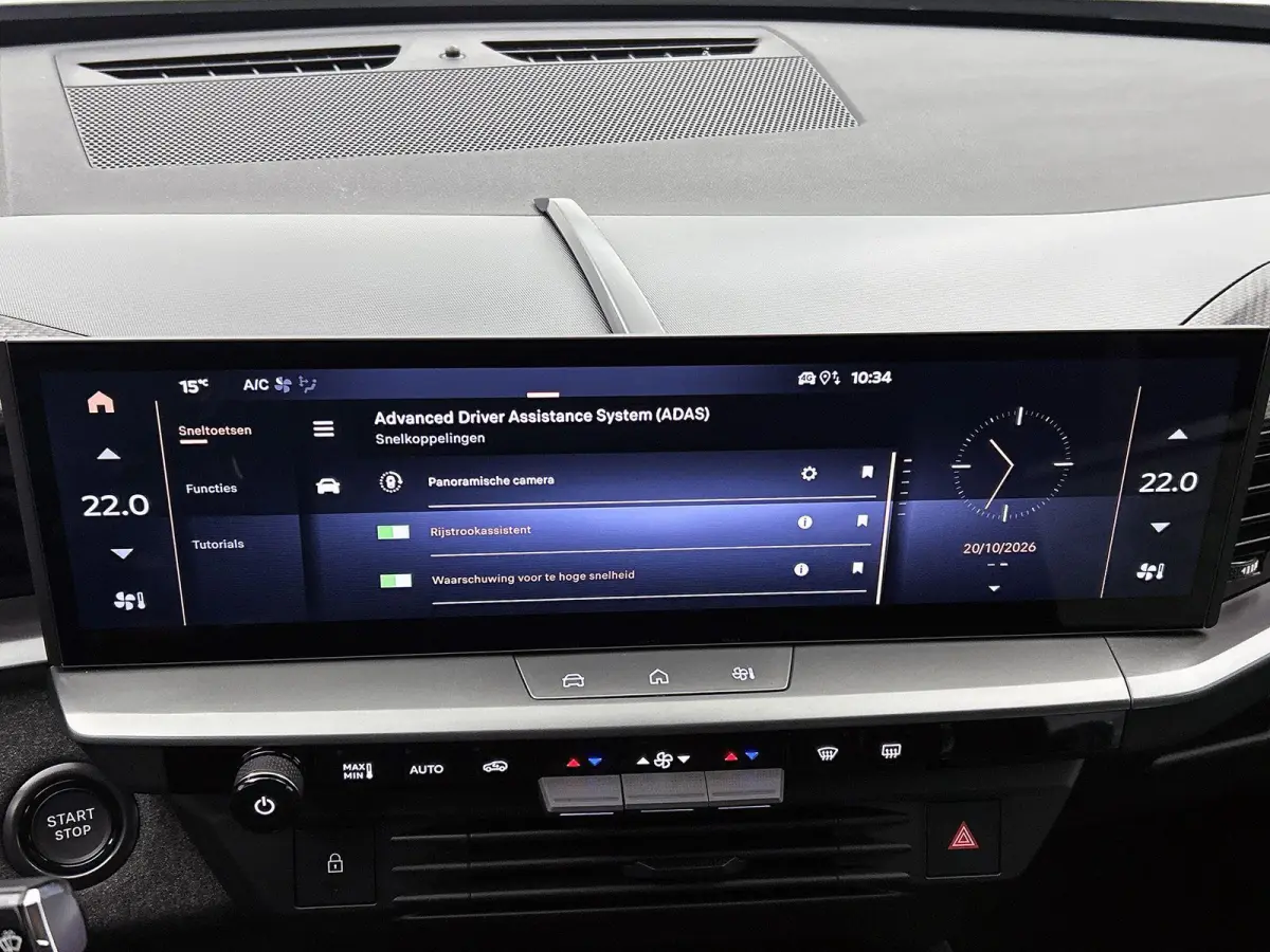 213pk Ultimate 73 kWh Automaat | Tot 8 Jaar Garantie | Elektrisch Verstelb. Bestuurdersstoel | Matrix-LED | Elektrische Achterklep | Navigatie | Adaptieve Cruise Control | Stoel-/Stuurverwar