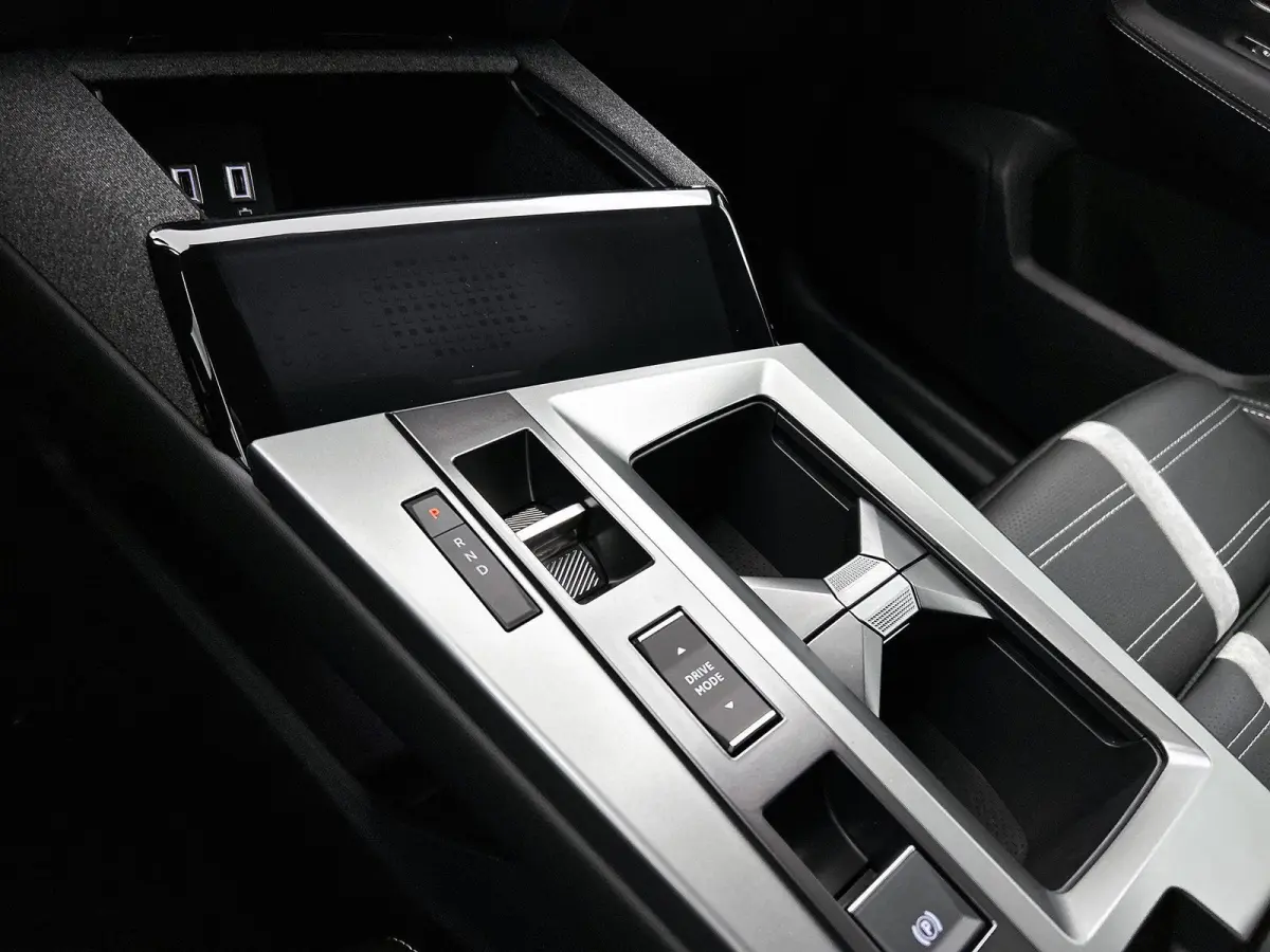 213pk Ultimate 73 kWh Automaat | Tot 8 Jaar Garantie | Elektrisch Verstelb. Bestuurdersstoel | Matrix-LED | Elektrische Achterklep | Navigatie | Adaptieve Cruise Control | Stoel-/Stuurverwar