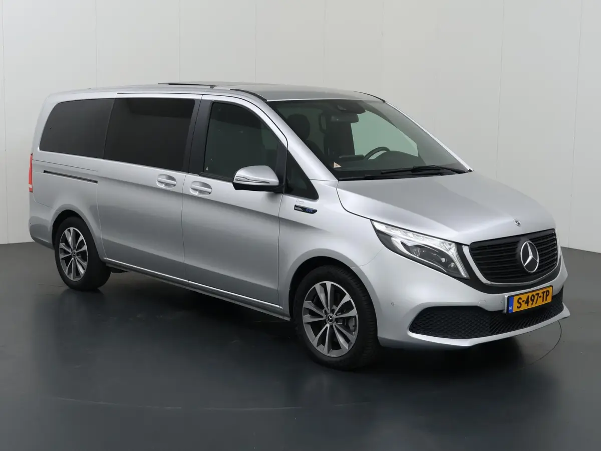 300 L2 90 kWh | 7-ZITS | PRIJS EX. BTW | ELK. SCHUIFDEUR L+R | DISTRONIC PLUS | 7-ZITS | NAVIGATIE | PARKEERCAMERA | LM VELGEN | PANORAMADAK