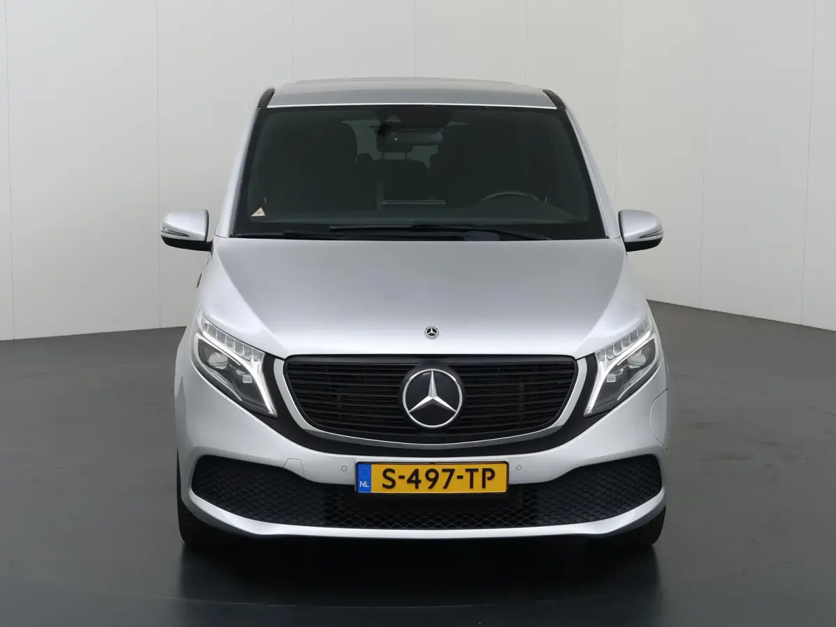 300 L2 90 kWh | 7-ZITS | PRIJS EX. BTW | ELK. SCHUIFDEUR L+R | DISTRONIC PLUS | 7-ZITS | NAVIGATIE | PARKEERCAMERA | LM VELGEN | PANORAMADAK
